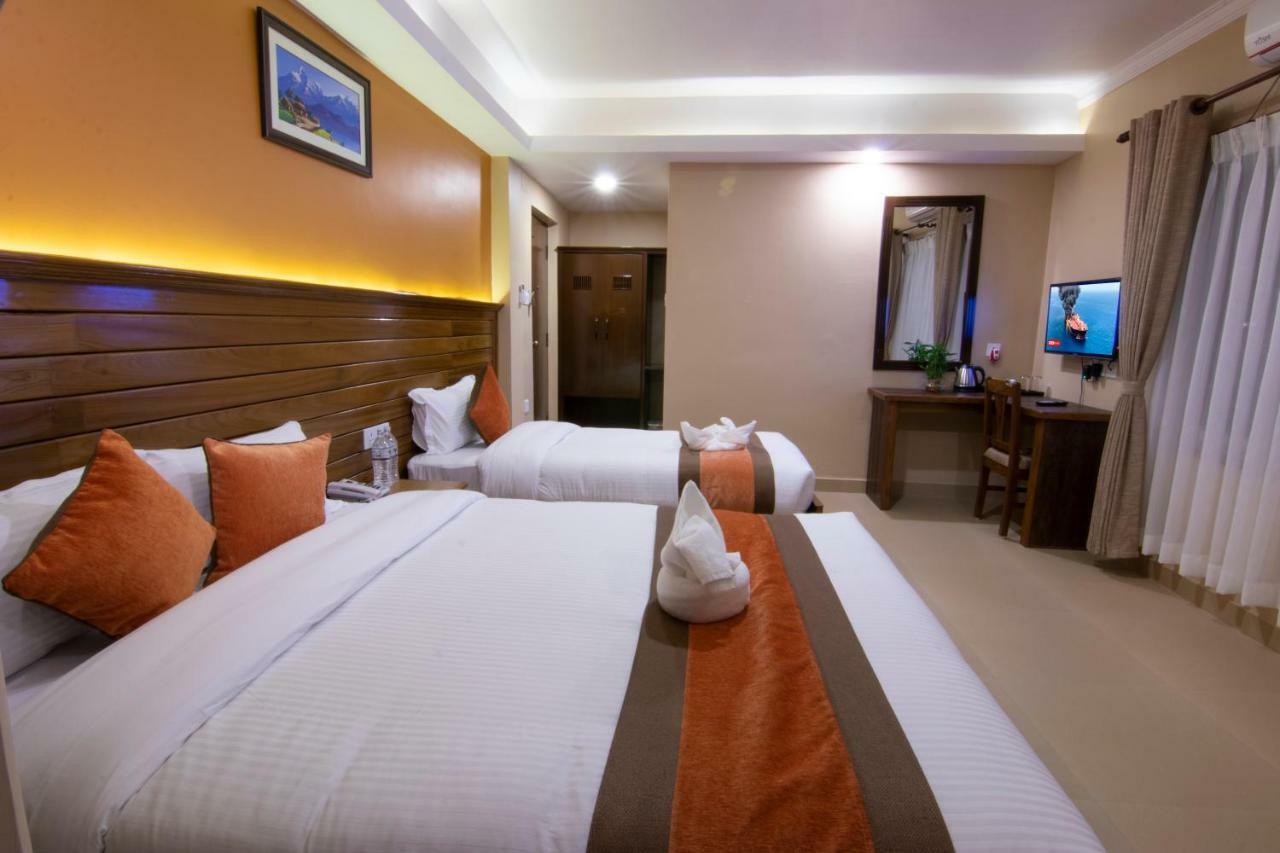 Hotel Lake Star بوكْرا المظهر الخارجي الصورة