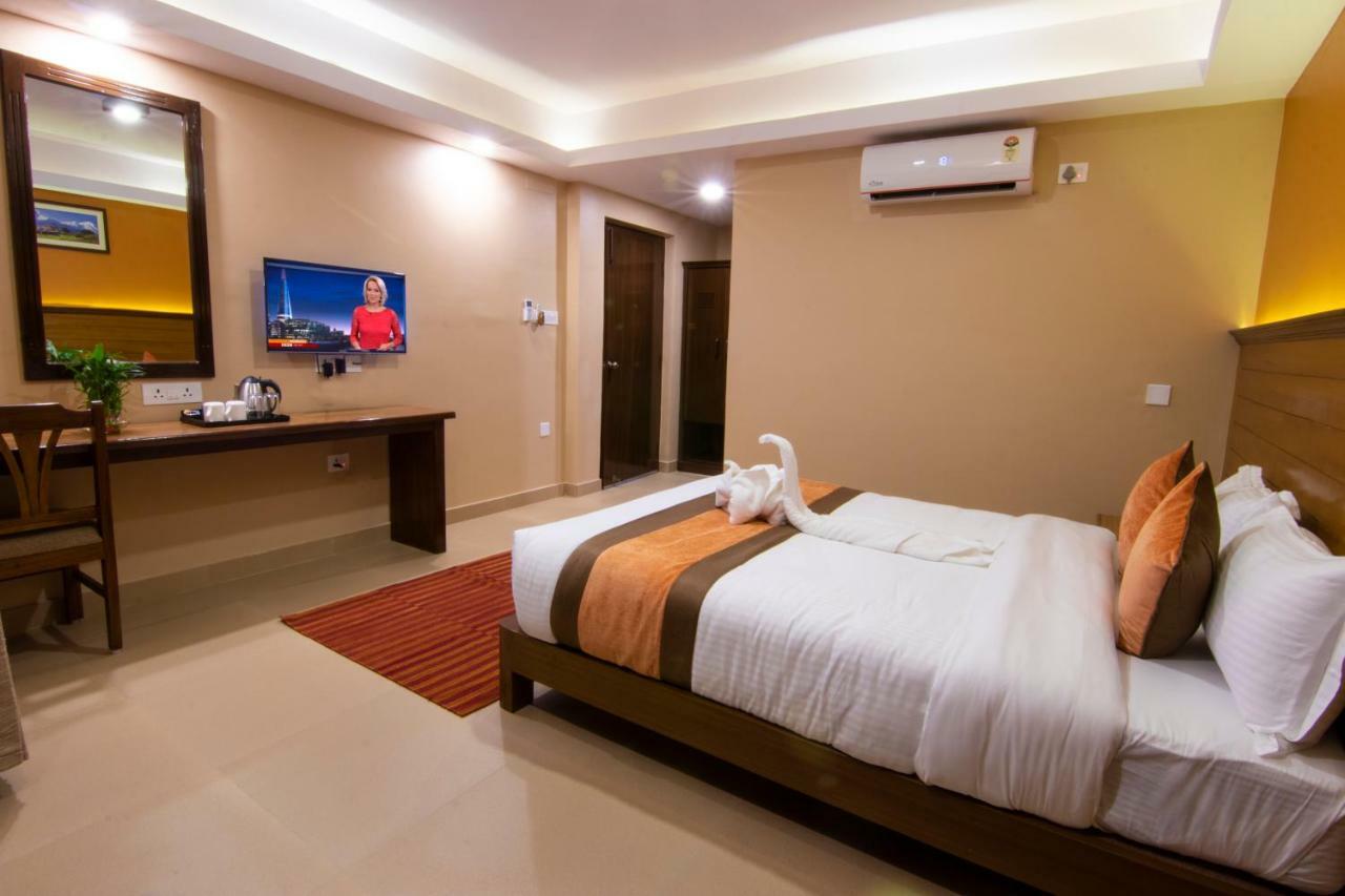 Hotel Lake Star بوكْرا المظهر الخارجي الصورة